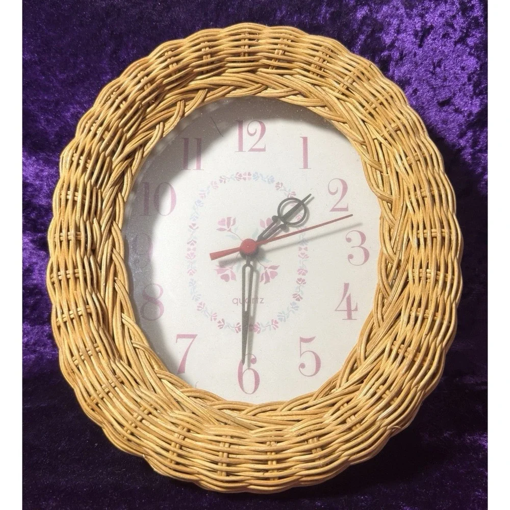 Wicker Wall Clock Rattan Vtg Oval Pink Floral Cottagecore Country Shabby‎ Chic